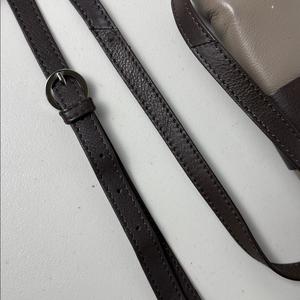 Guy Laroche Designer Leather Crossbody Bag Beige‑Grey and Dark Brown - Picture 11 of 16